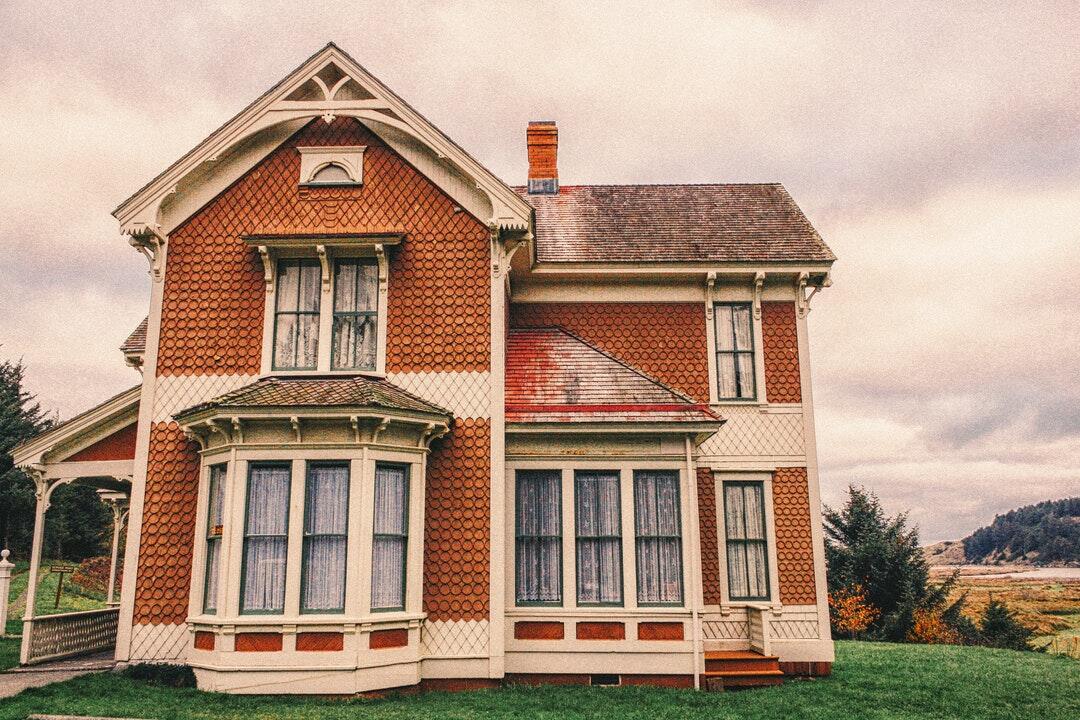Foreclosures: Exploring Opportunities in Distressed Properties