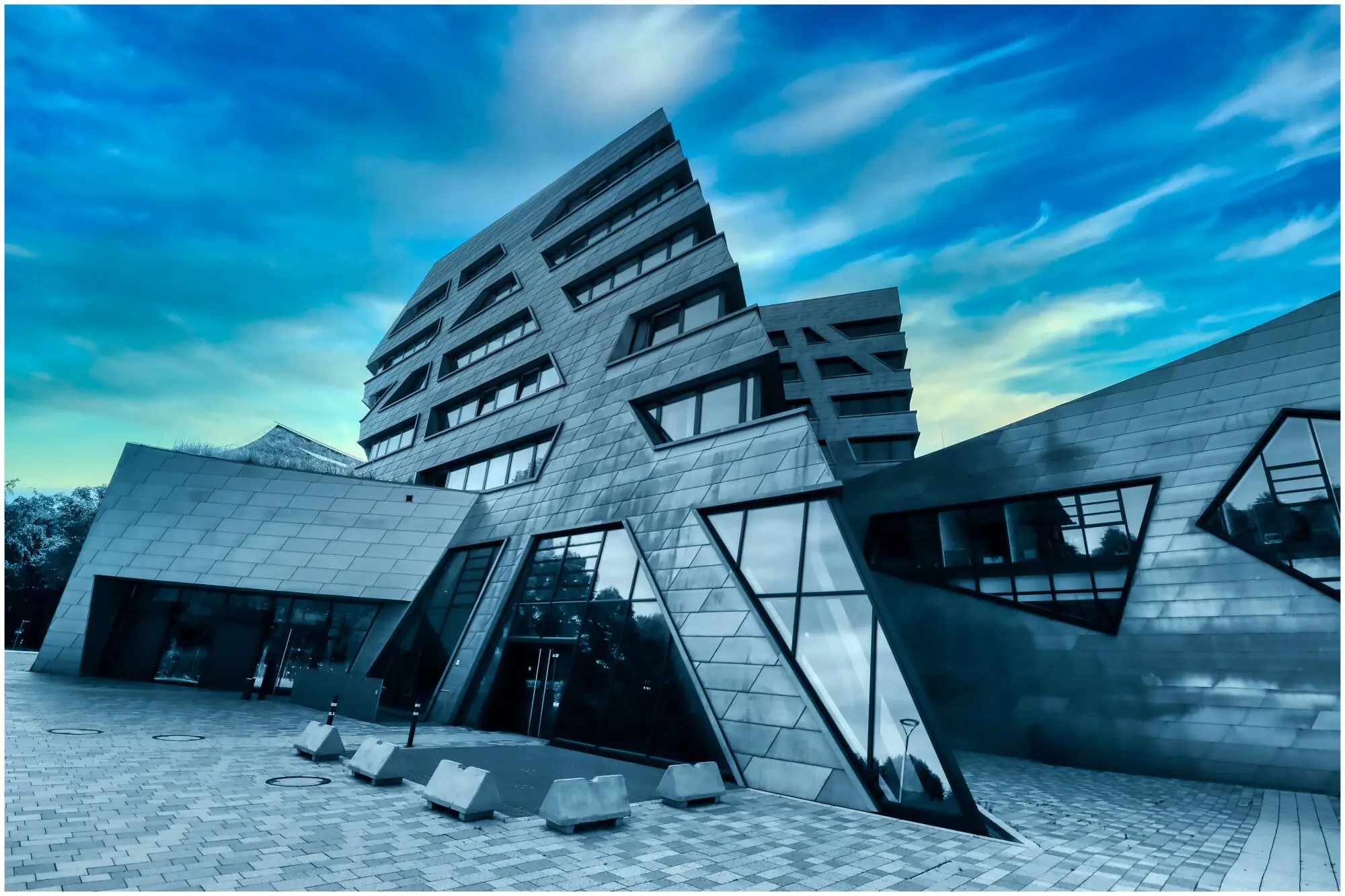 Choosing the Right Property Management Services for Your Commercial Property